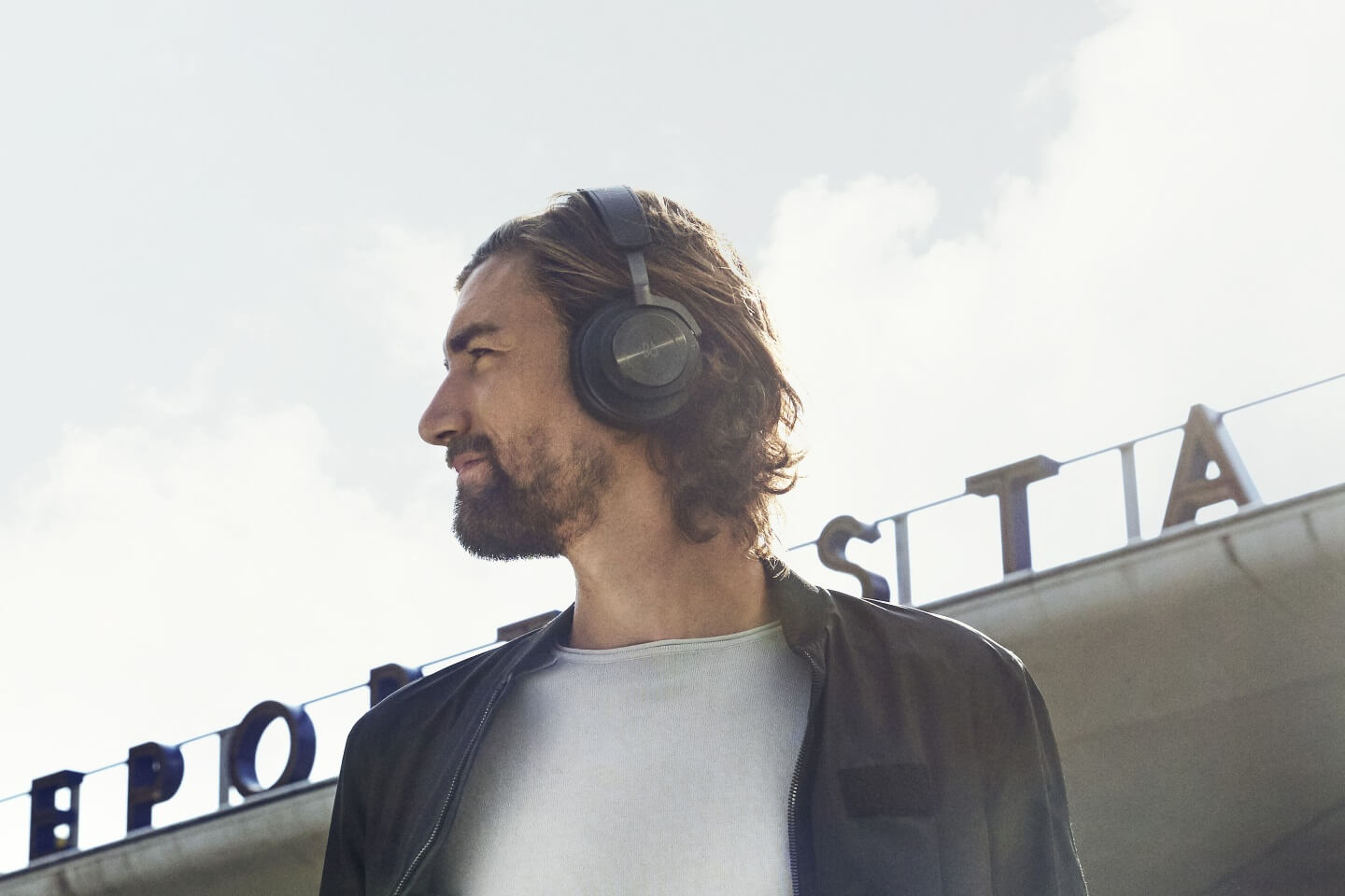 BeoPlay H9 angenehm zu tragen